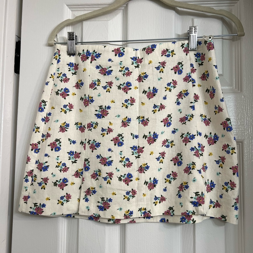 ZARA Floral Linen mini Skirt
